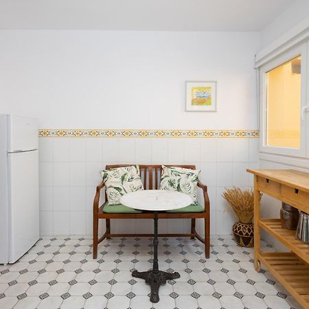 מאלגה C92 - Rustic Two Bedrooms Apartment With Terrace מראה חיצוני תמונה