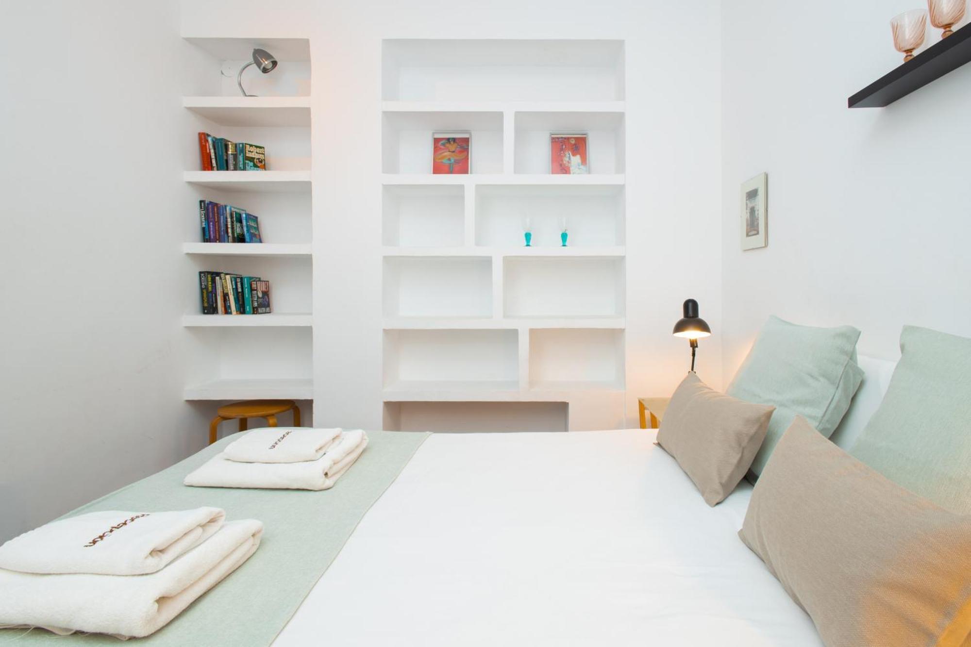מאלגה C92 - Rustic Two Bedrooms Apartment With Terrace מראה חיצוני תמונה