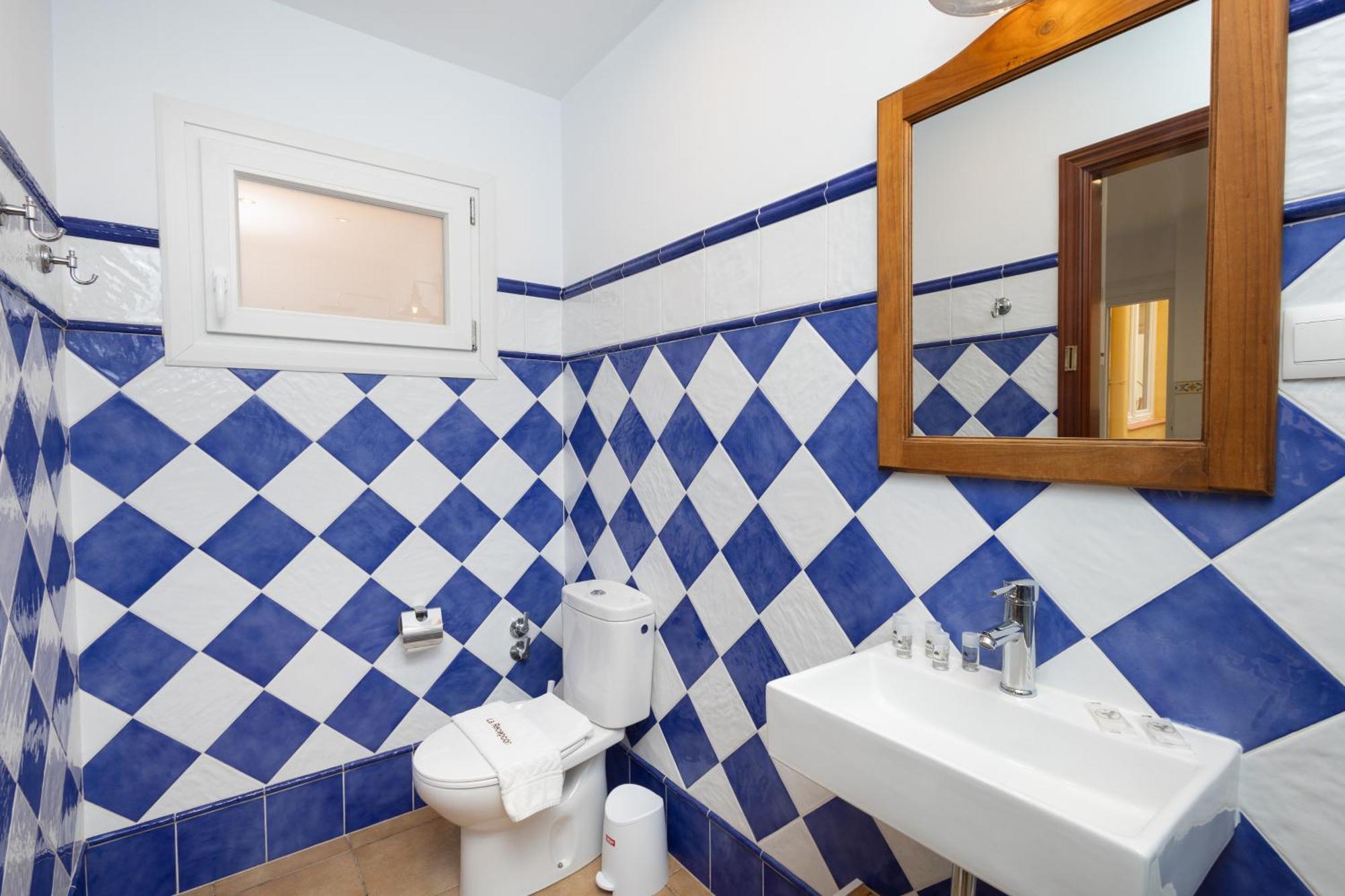 מאלגה C92 - Rustic Two Bedrooms Apartment With Terrace מראה חיצוני תמונה