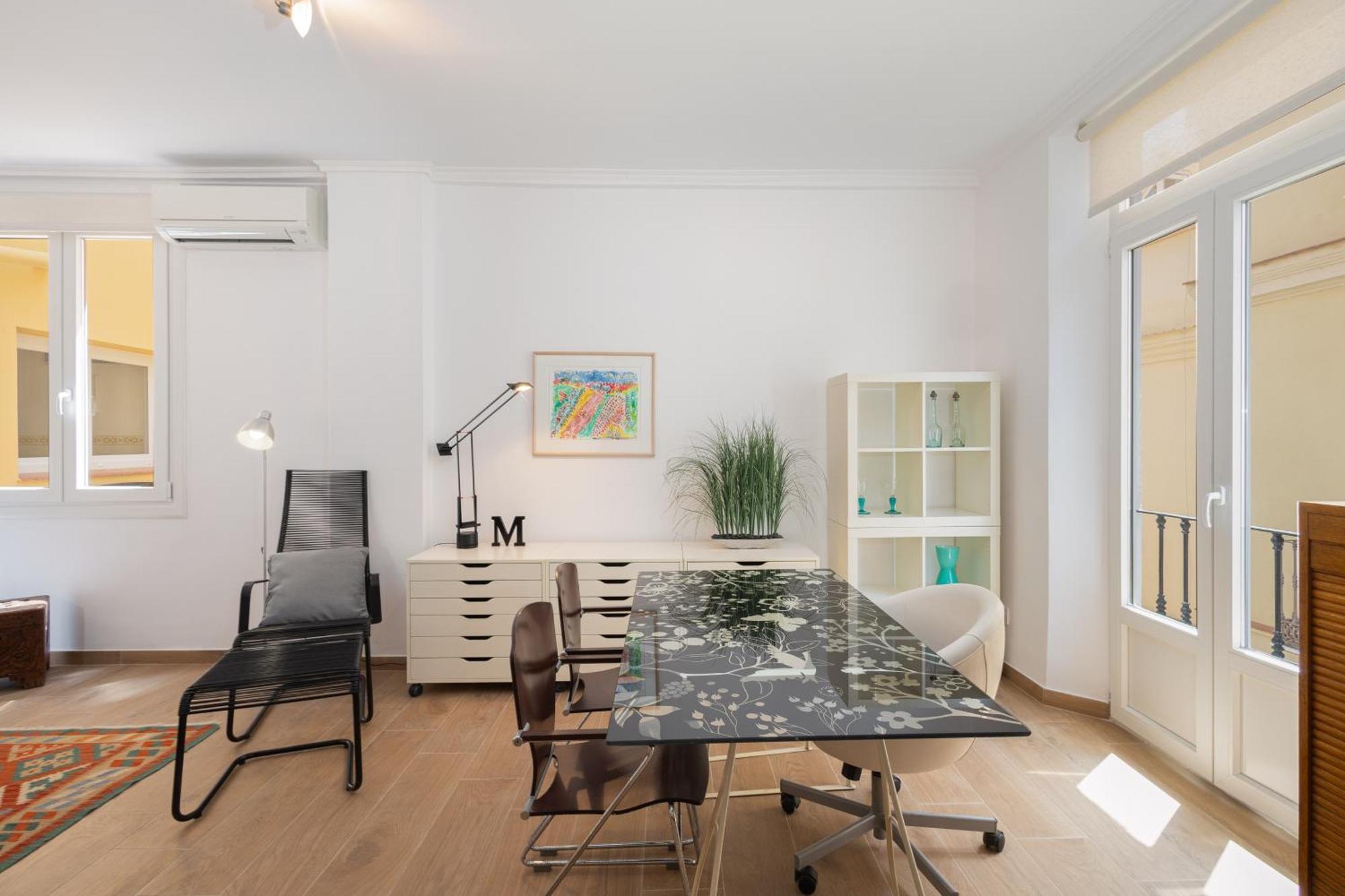 מאלגה C92 - Rustic Two Bedrooms Apartment With Terrace מראה חיצוני תמונה